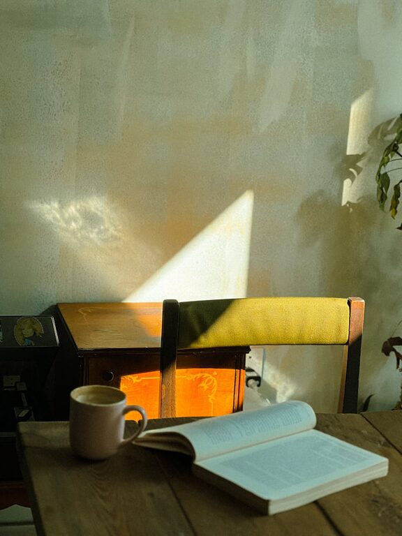 Simple Ways to Make Mornings More Mindful and Peaceful